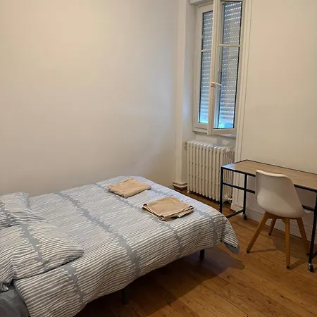 Lägenhet Large Renovated 5 Bedroom And Spacious